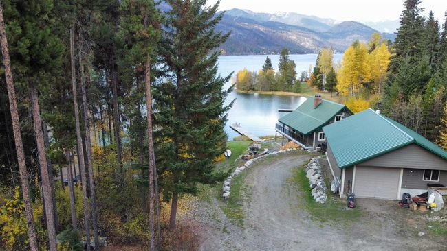 7068 Gun Lake West Road, House other with 3 bedrooms, 2 bathrooms and 9 parking in Pemberton BC | Image 3