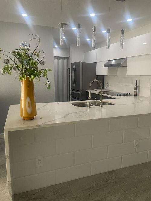 15105-7618 Pissarro Dr, ORLANDO, FL, 32819-7342 | Card Image