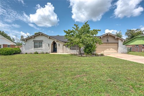 916 S 21st St, Rogers, AR, 72758-4910 | Card Image