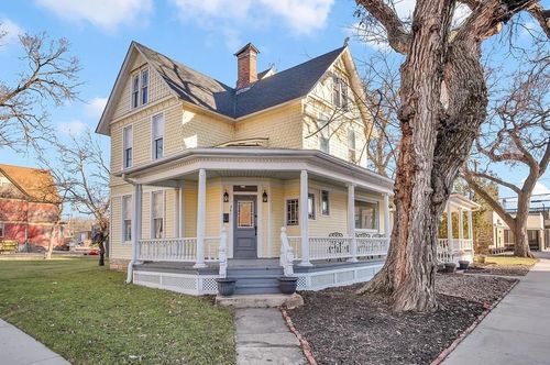 301 E Santa Fe St, Marion, KS, 66861-1637 | Card Image