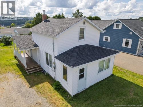 231 St-Georges St, Grand-Sault/Grand Falls, NB, E3Y1C3 | Card Image