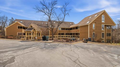 C11 Long Bay Point Dr, Galena, IL, 61036-8704 | Card Image
