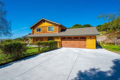 1665 Corbett Highlands Pl, Arroyo Grande, CA, 93420-6972 | Card Image