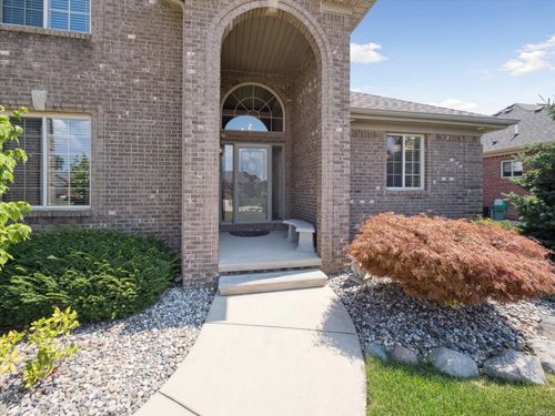 53210 Sams Ln, Chesterfield, MI, 48047-2749 | Card Image