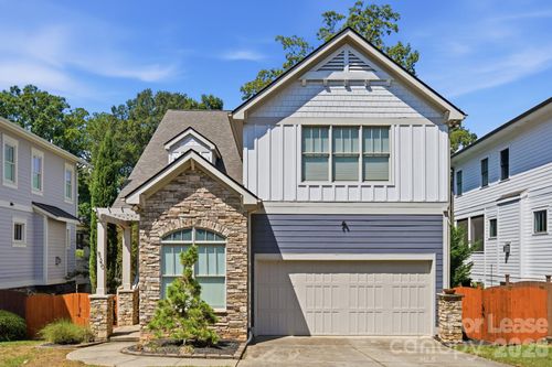 520 Iverson Way, Charlotte, NC, 28203-5635 | Card Image