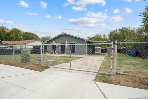 6022 Castle Vw, San Antonio, TX, 78218-4143 | Card Image