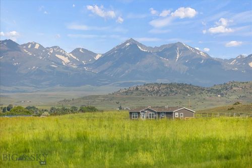 20 Rapelje Rd, Big Timber, MT, 59011-7804 | Card Image