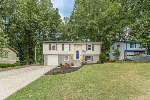 8878 Raven Dr, Jonesboro, GA, 30238-4426 | Card Image