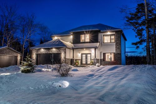 1424 Mccabe Lake Dr, Middle Sackville, NS, B4E0P6 | Card Image