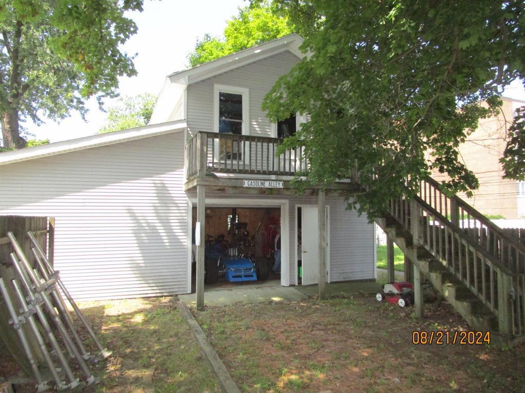 Mccollum St, Hillsdale, MI 49242