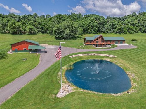 E7498 Mill Rd, SPRING GREEN, WI, 53588-9729 | Card Image