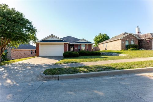 10332 Trevino Ln, Benbrook, TX, 76126-4593 | Card Image