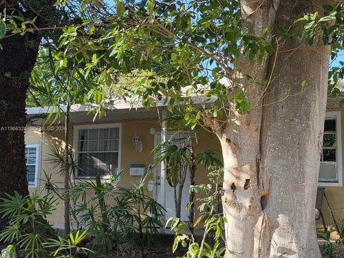 4729 Sw 4th St, Coral Gables, FL, 33134-1419 | Card Image