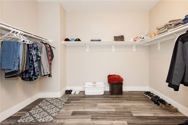 Huge walk-in closet | Image 22