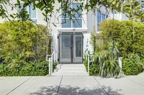 th3-401 N Birch Rd, Fort Lauderdale, FL, 33304-4252 | Card Image