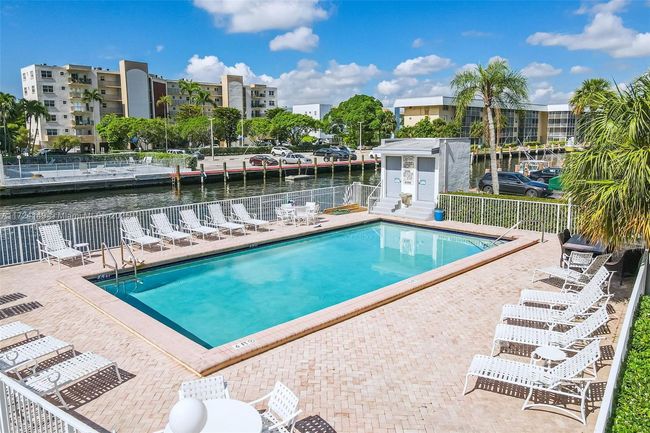 APT-200 - 4000 Ne 170 Th St, Condo with 2 bedrooms, 2 bathrooms and null parking in North Miami Beach FL | Image 24