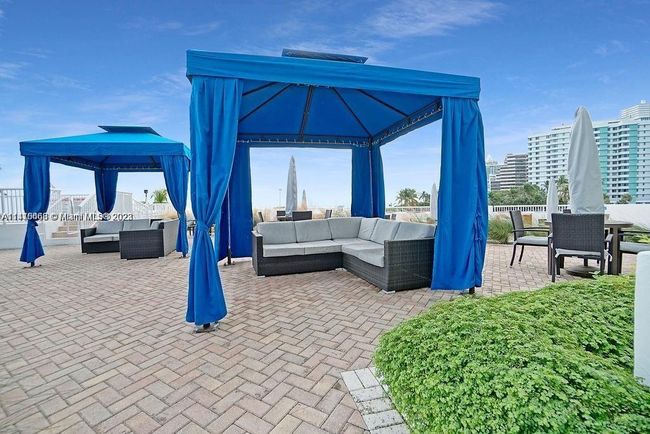 APT-811 - 5401 Collins Ave, Condo with 2 bedrooms, 2 bathrooms and null parking in Miami Beach FL | Image 14