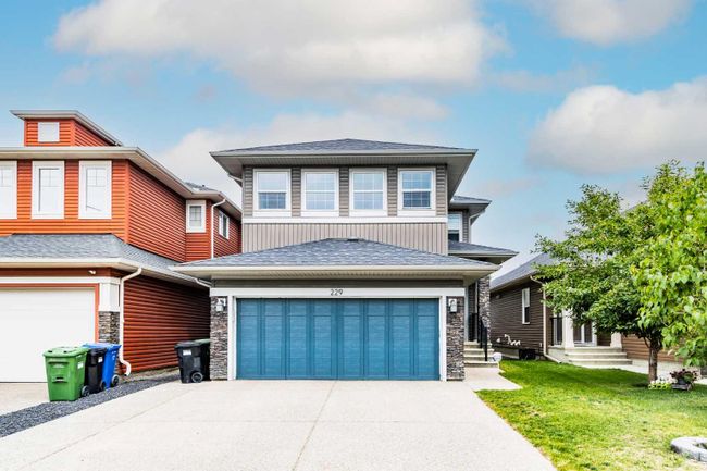 229 Evanspark Gardens Nw, Home with 4 bedrooms, 2 bathrooms and 4 parking in Calgary AB | Image 1