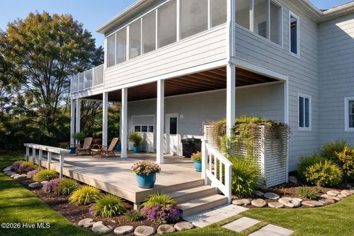 348 Country Club Ln, Newport, NC, 28570-8736 | Card Image