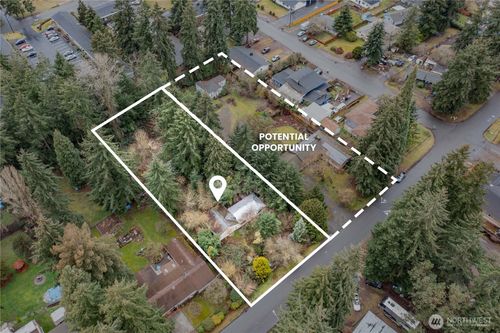 31021 20th Ave S, Federal Way, WA, 98003-4921 | Card Image