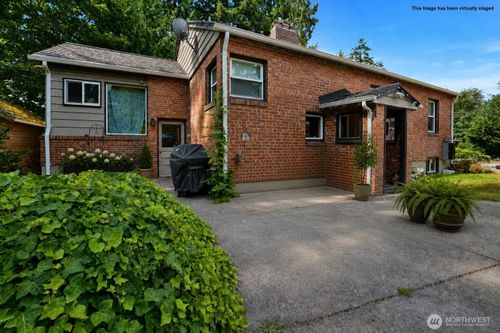 2407 Larch Way, Lynnwood, WA, 98036-7862 | Card Image