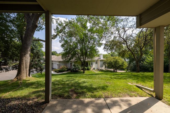 8991 Ferndale Ln, Townhouse with 2 bedrooms, 3 bathrooms and null parking in Eden Prairie MN | Image 45