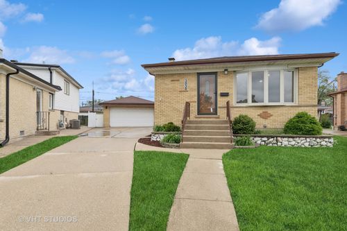 3838 Emerson Dr, Schiller Park, IL, 60176-2409 | Card Image