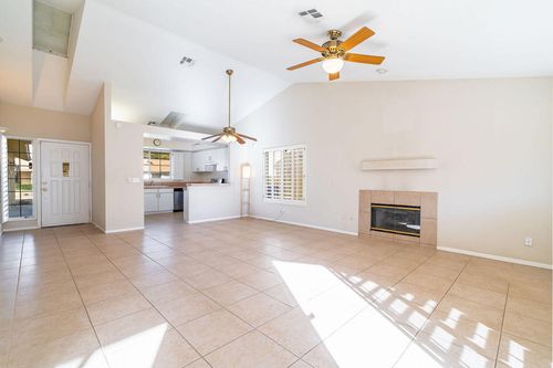 33934 Palm Lake Cir, Thousand Palms, CA, 92276-4410 | Card Image