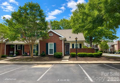 9126 N Vicksburg Park Ct, Charlotte, NC, 28210-7636 | Card Image