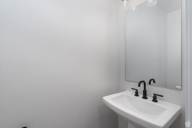 2998 E 1080 N, House other with 3 bedrooms, 3 bathrooms and 2 parking in Lehi UT | Image 13