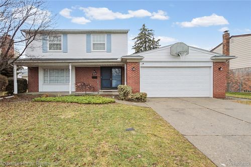 30121 Woodhouse Dr, Warren, MI, 48092-4874 | Card Image