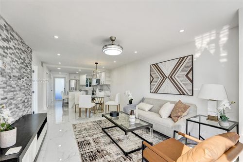 apt-416-8900 Washington Blvd, Pembroke Pines, FL, 33025-1582 | Card Image