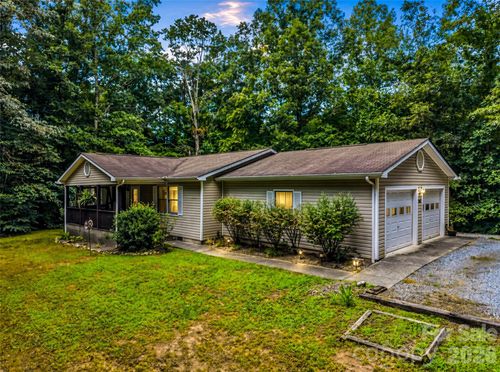 277 Debbies Branch Dr, Old Fort, NC, 28762-5803 | Card Image