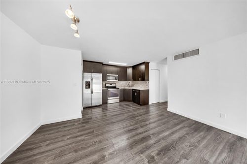 apt-2g-4480 Nw 79th Ave, Doral, FL, 33166-6321 | Card Image