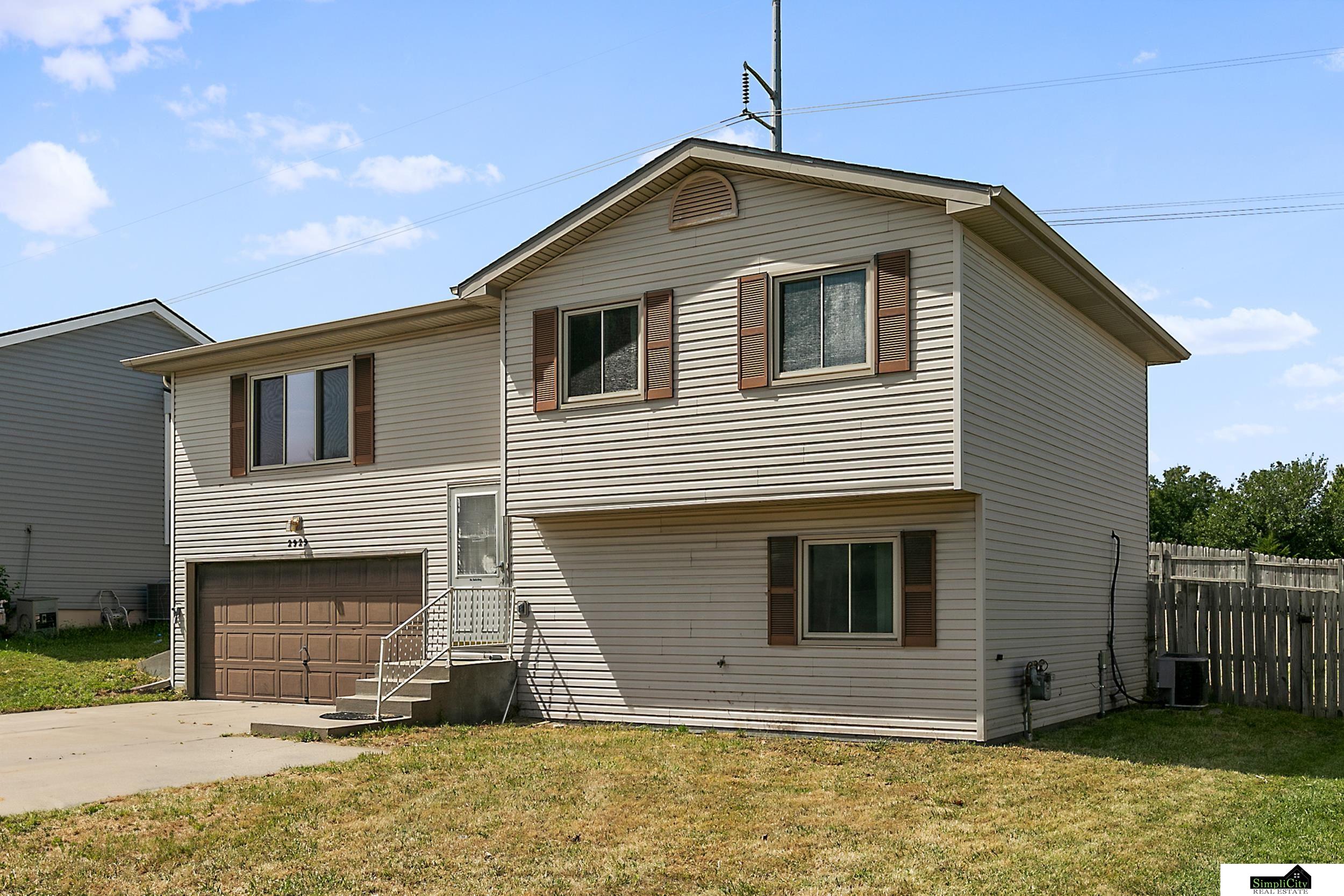 8th St, Lincoln, NE 68521