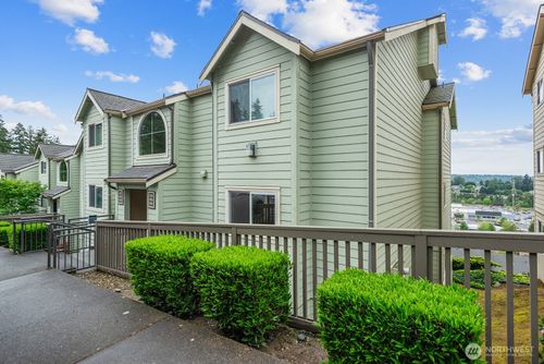h-16-3815 131st Ln Se, Bellevue, WA, 98006-1360 | Card Image