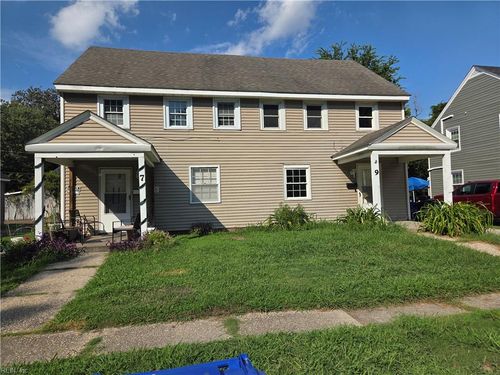 7 Barney Pl, Portsmouth, VA, 23702-2717 | Card Image