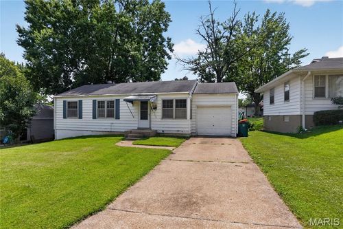 1434 Comet Drive, St Louis, MO, 63137 | Card Image