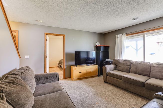 20-web-or-mls-1540-Yorkshire-Ln-20.jpg | Image 20