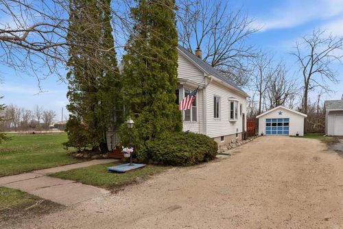 1104 New York Avenue, North Fond Du Lac, WI, 54937 | Card Image