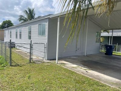 19800 Sw 180th Ave Lot 256, House other with 3 bedrooms, 2 bathrooms and null parking in Miami FL | Image 3