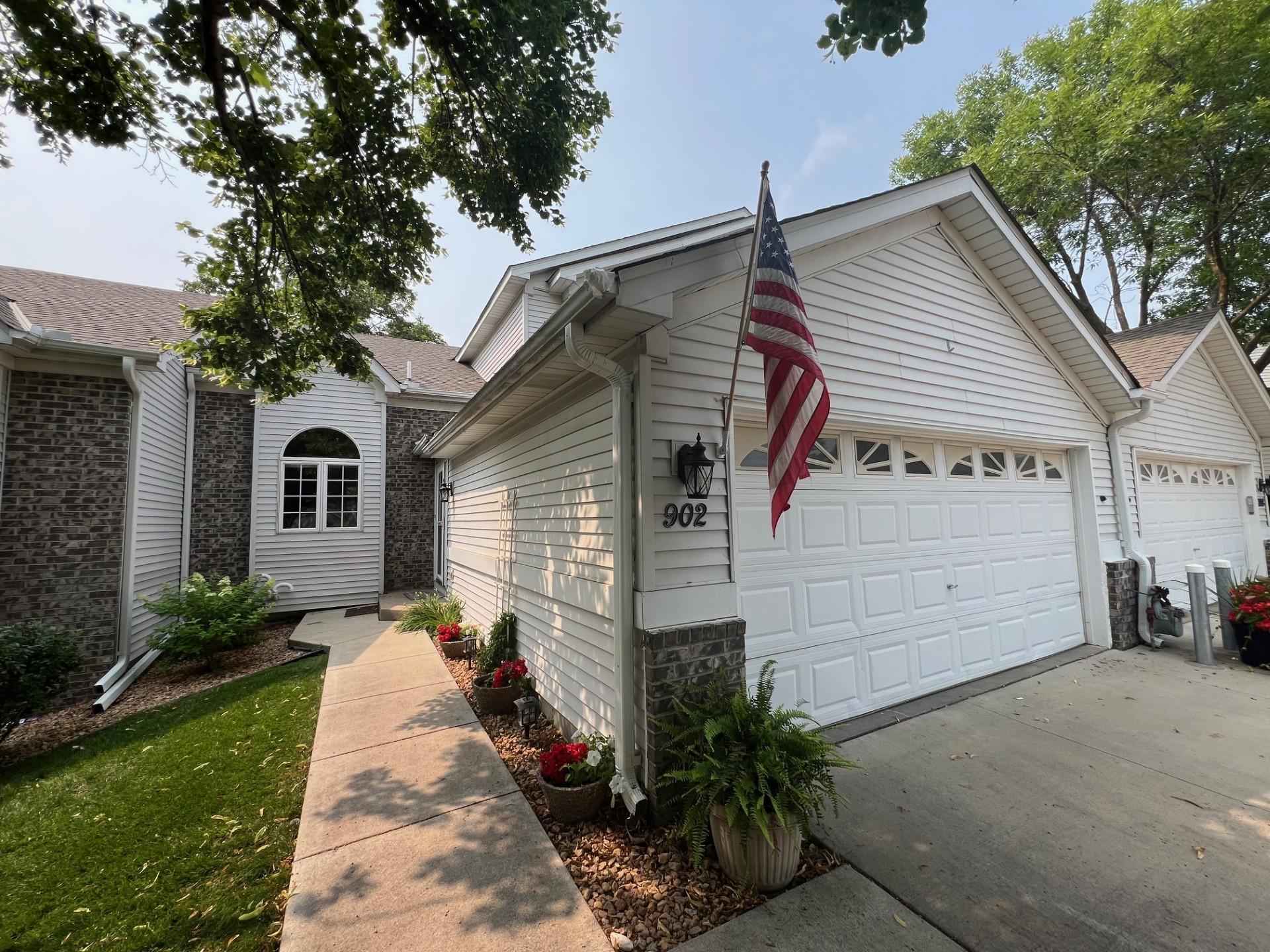 Kimberly Ln, Chanhassen, MN 55317