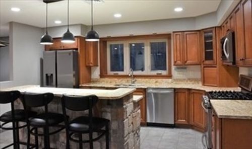2-21 Skyview Ln, Webster, MA, 01570-3240 | Card Image