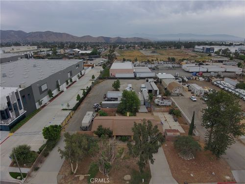 13981 Rose Ave, Fontana, CA, 92337-7044 | Card Image