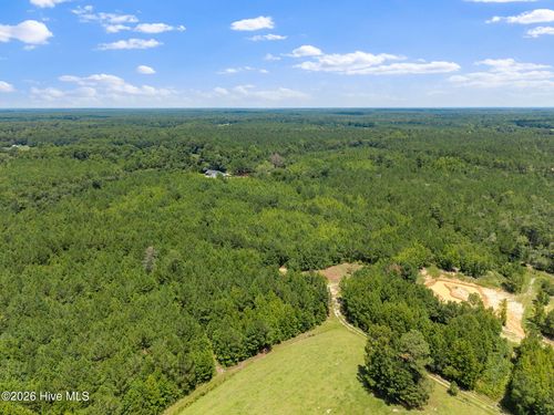 5690 Caroline Jones Rd Ne, Winnabow, NC, 28479-5847 | Card Image