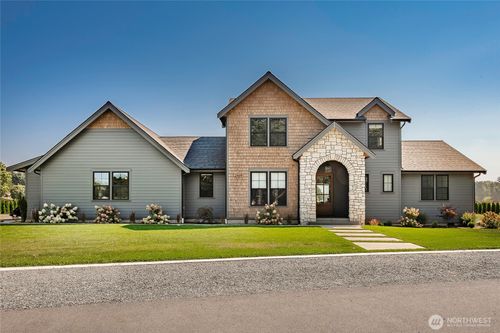 2469 River Rock Dr, Everson, WA, 98247-8211 | Card Image