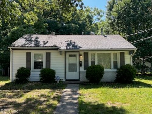 212 Pine Grove Avenue, Hampton, VA, 23669 | Card Image