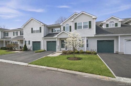 7 Monitor Rd, Smithtown, NY, 11787-1866 | Card Image