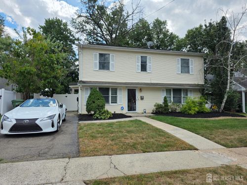 42 Markham Rd, Edison, NJ, 08817-4129 | Card Image