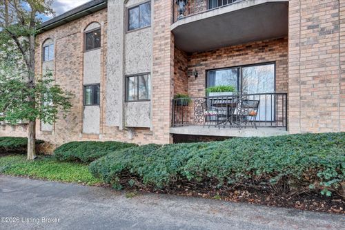 apt-268-5800 Coach Gate Wynde, Louisville, KY, 40207-2242 | Card Image